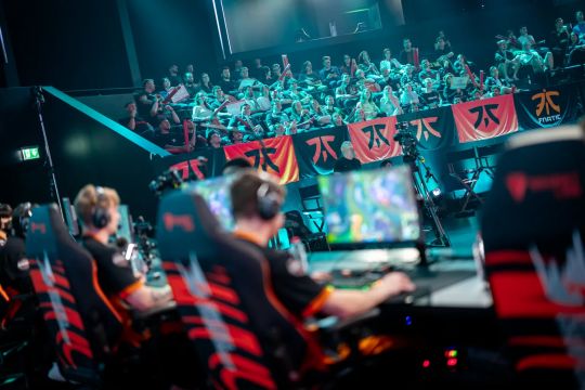 兴奋又担心 兴奋又担心