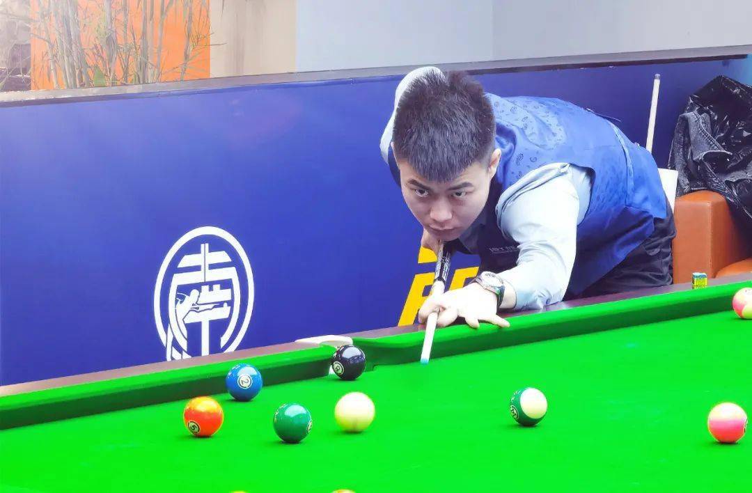 赛中不断超 赛中不断超