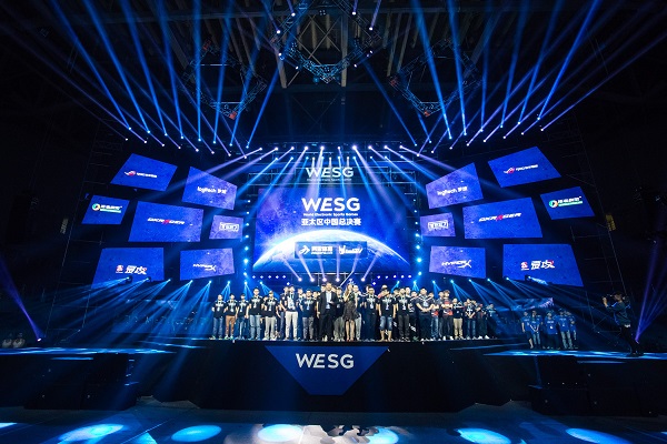 更因为他在 更因为他在