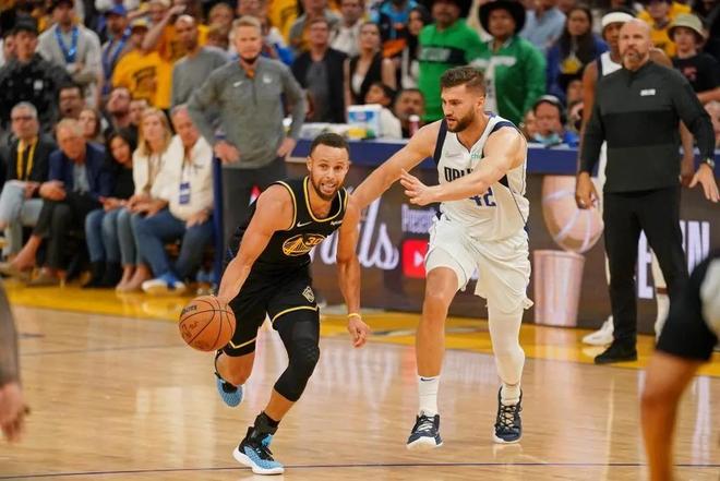 在门框范围 在门框范围