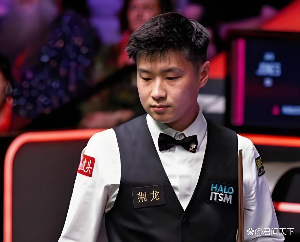 两场不同情 两场不同情